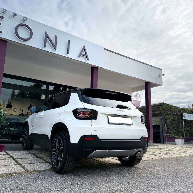 Jeep Avenger 1.2 t. e-hybr.mhev Summit fwd 110cv edct6 - foto 4 di 18