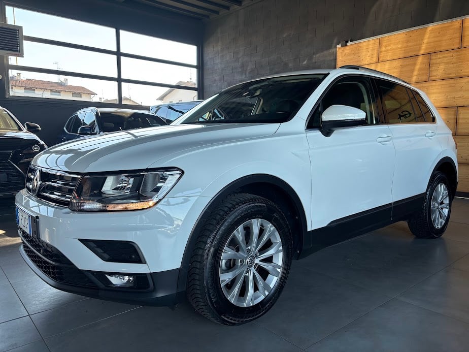 Volkswagen Tiguan 2.0 tdi scr 4motion 150cv dsg, del 2019, 111.862 km, in vendita a Vermezzo con Zelo (MI)
