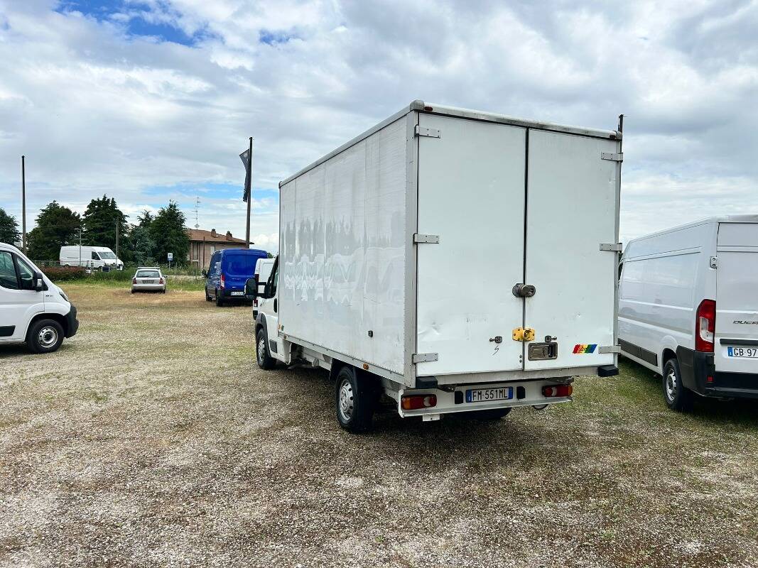 Citroen Jumper 35 Bluehdi 140CV E6 - foto 4 di 15