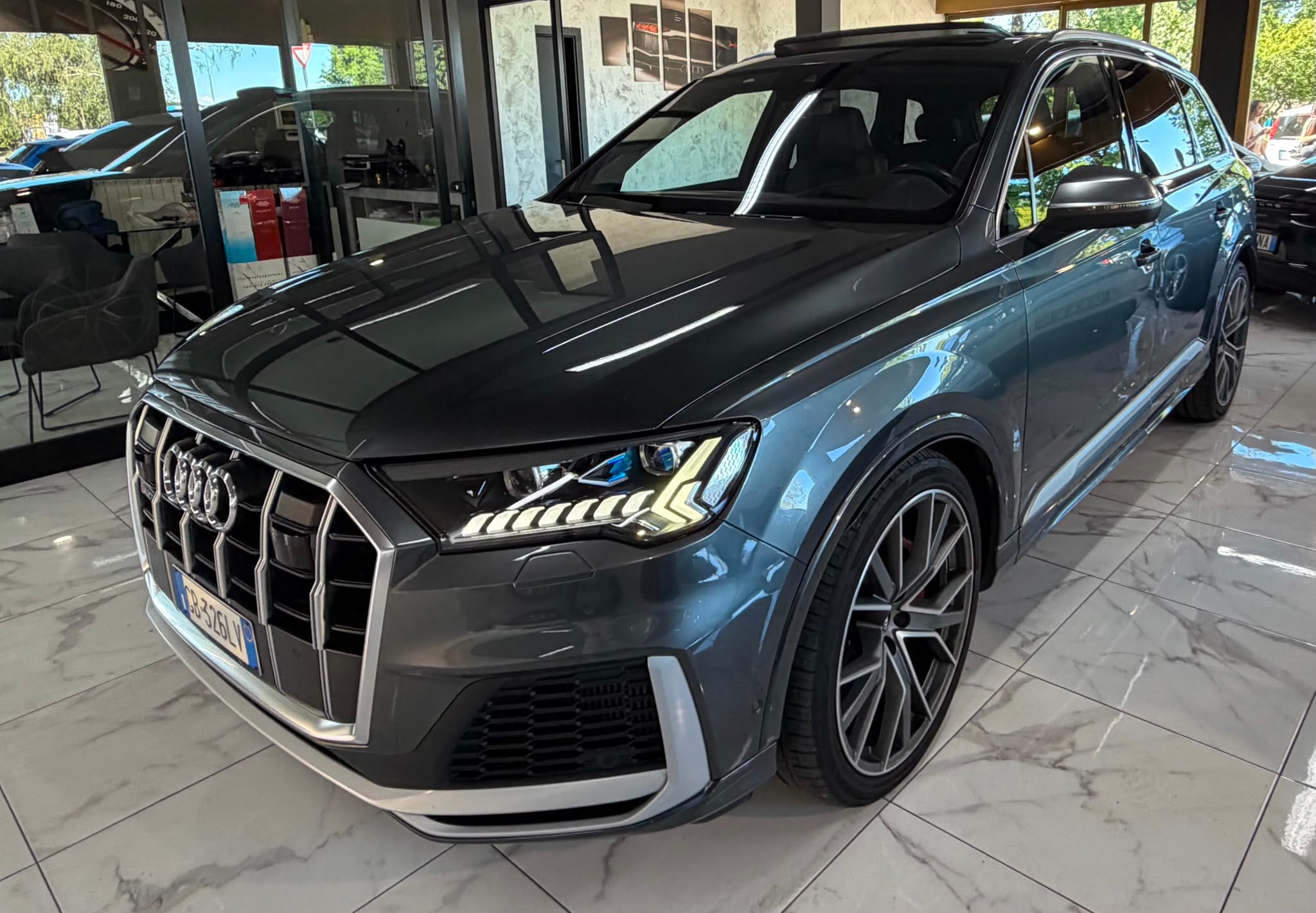 Audi SQ7 4.0 tdi quattro tiptronic 7p.ti IVA ESPOSTA+GANCIO TRAINO+ 7 POSTI - foto 3 di 4