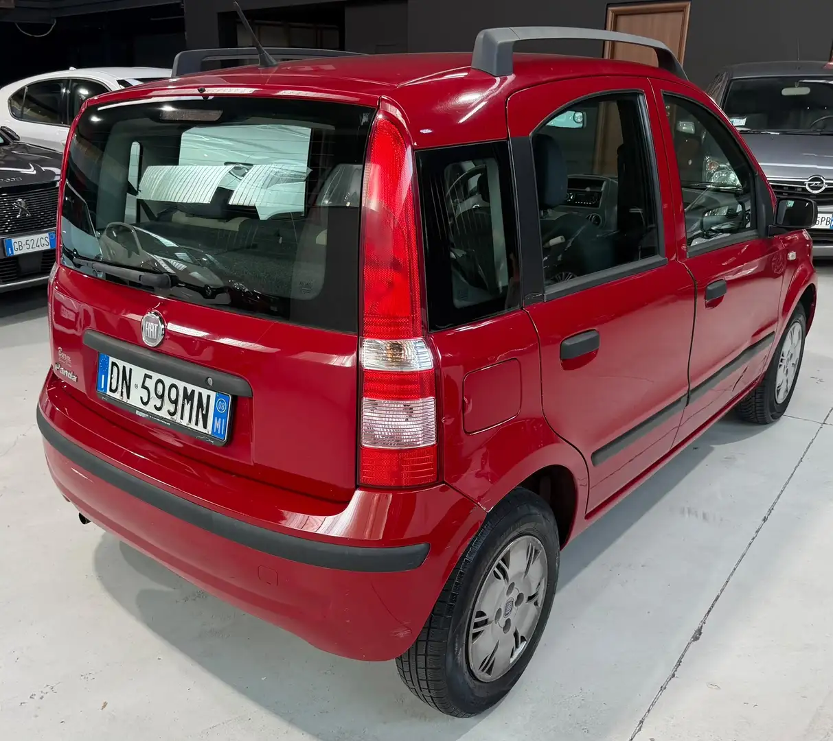 Fiat Panda Benzina Neopatentati 4 Stagioni - foto 4 di 4