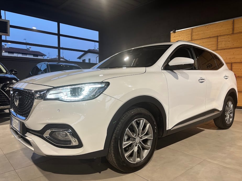 MG HS 1.5 t-GDI AT Comfort automatica 12.000KM, del 2023, 12.346 km, in vendita a Vermezzo con Zelo (MI)