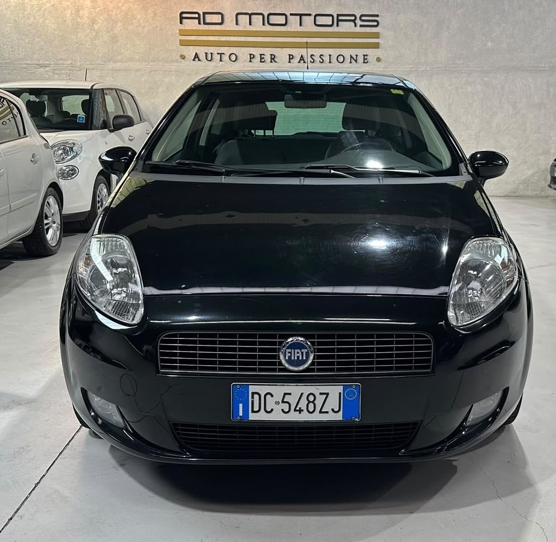 Fiat Grande Punto Benzina Neopatentati - foto 2 di 4