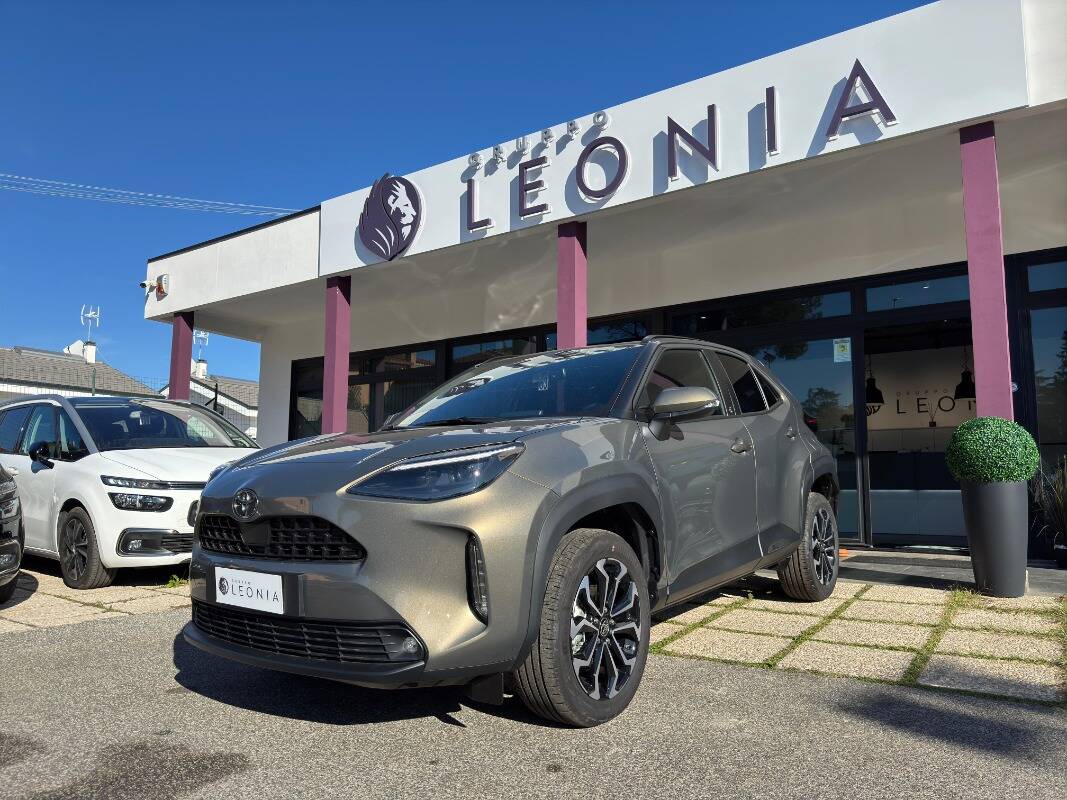 Toyota Yaris Cross 1.5h Trend fwd 130cv e-cvt - foto 3 di 18