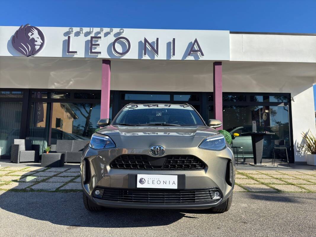 Toyota Yaris Cross 1.5h Trend fwd 130cv e-cvt - foto 2 di 18