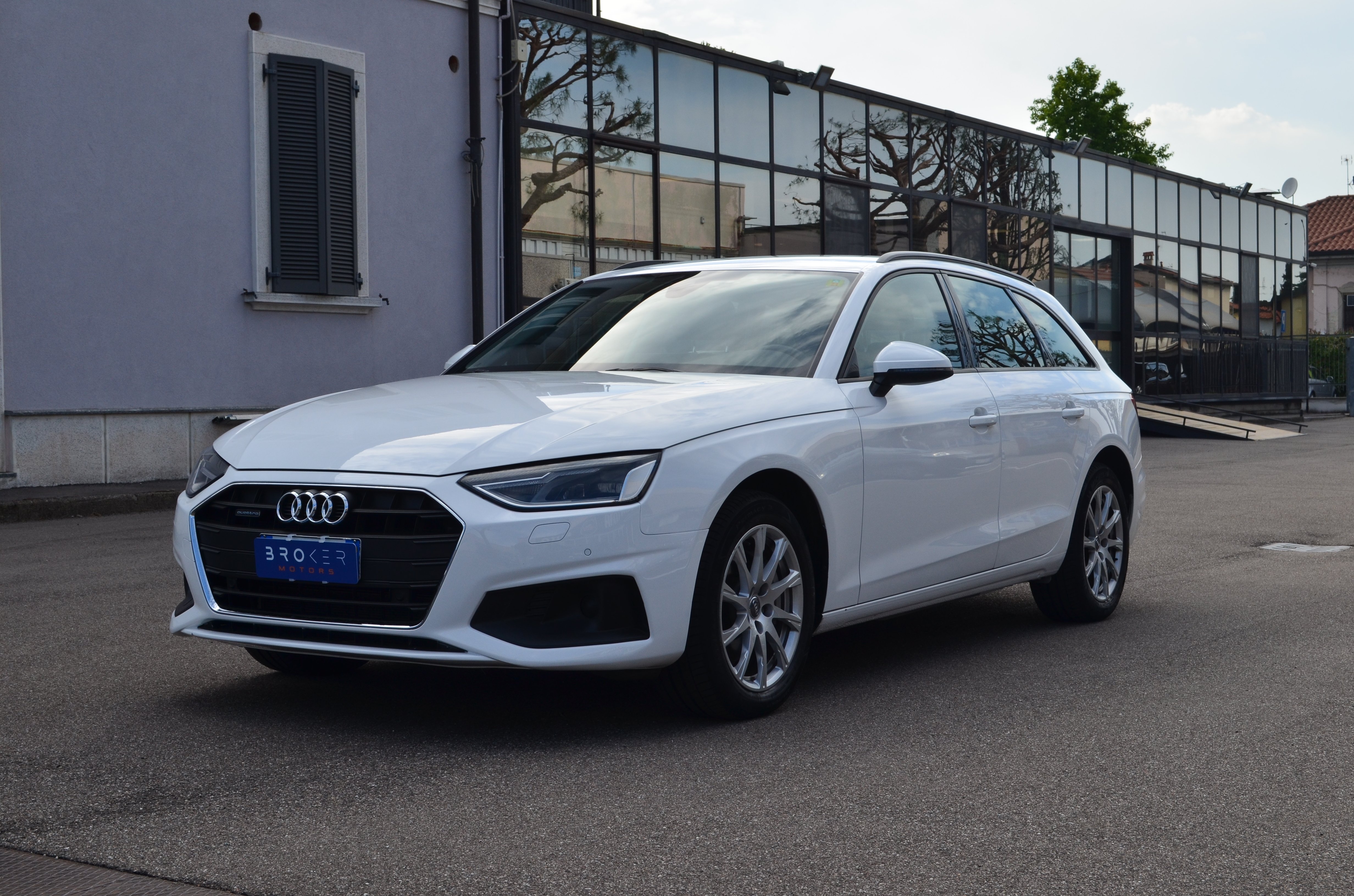 Audi A4 Avant 40 2.0 tdi Bus. Adv. quattro 190cv s-tronic, del 2020, 35.880 km, in vendita a Marcallo Con Casone (MI)