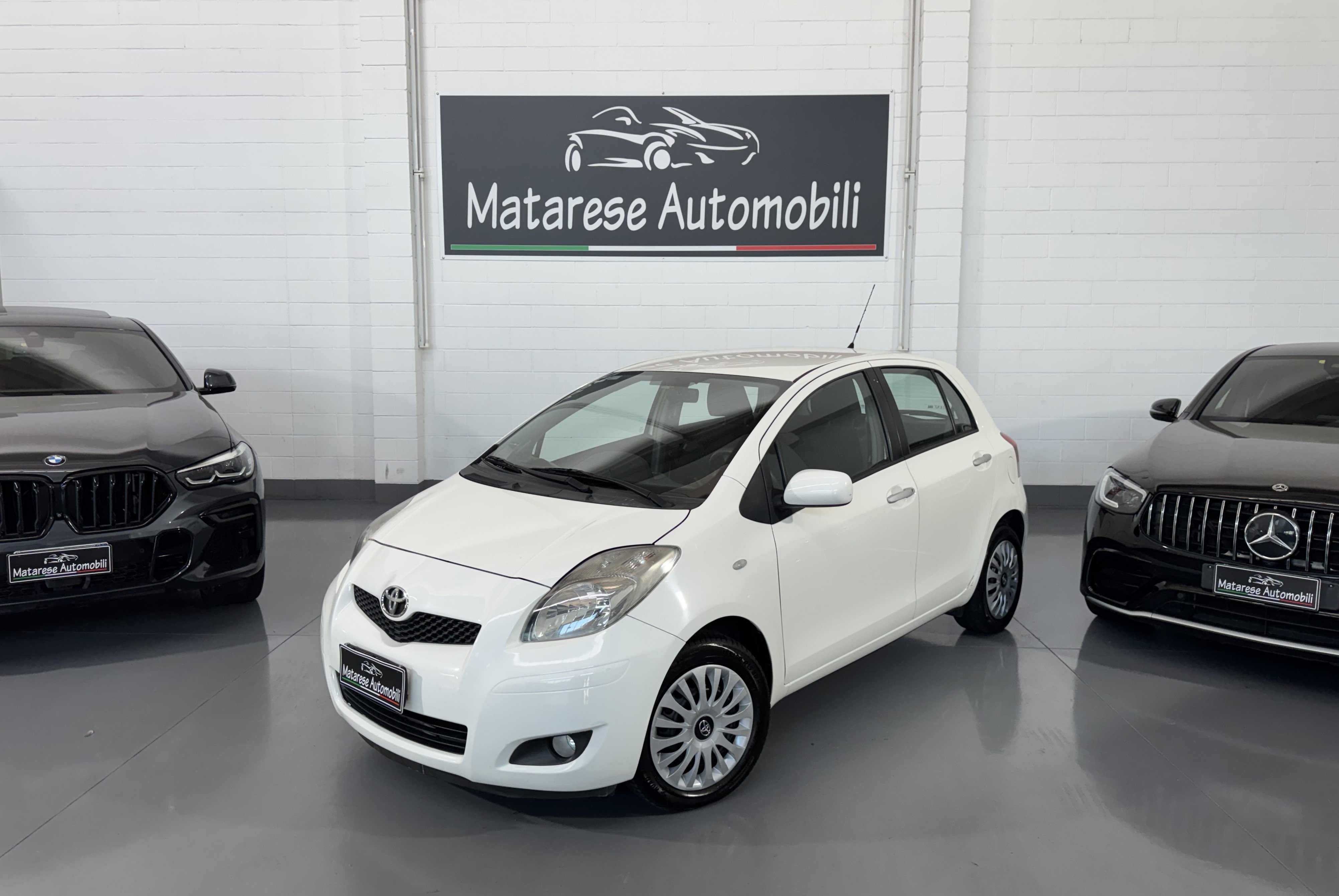 Toyota Yaris Sol 5p 1.3cc 100cv OK Neopatentati Automatica, del 2011, 162.530 km, in vendita a Cusago (MI)