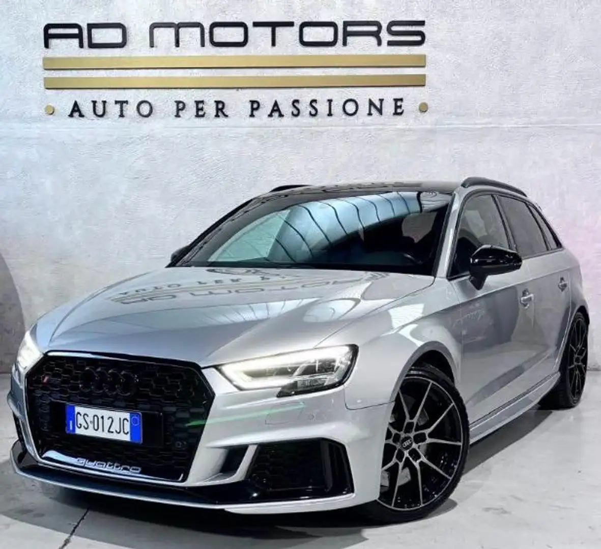 Audi RS3 Sportback 2.5 tfsi quattro s-tronic - foto 3 di 4