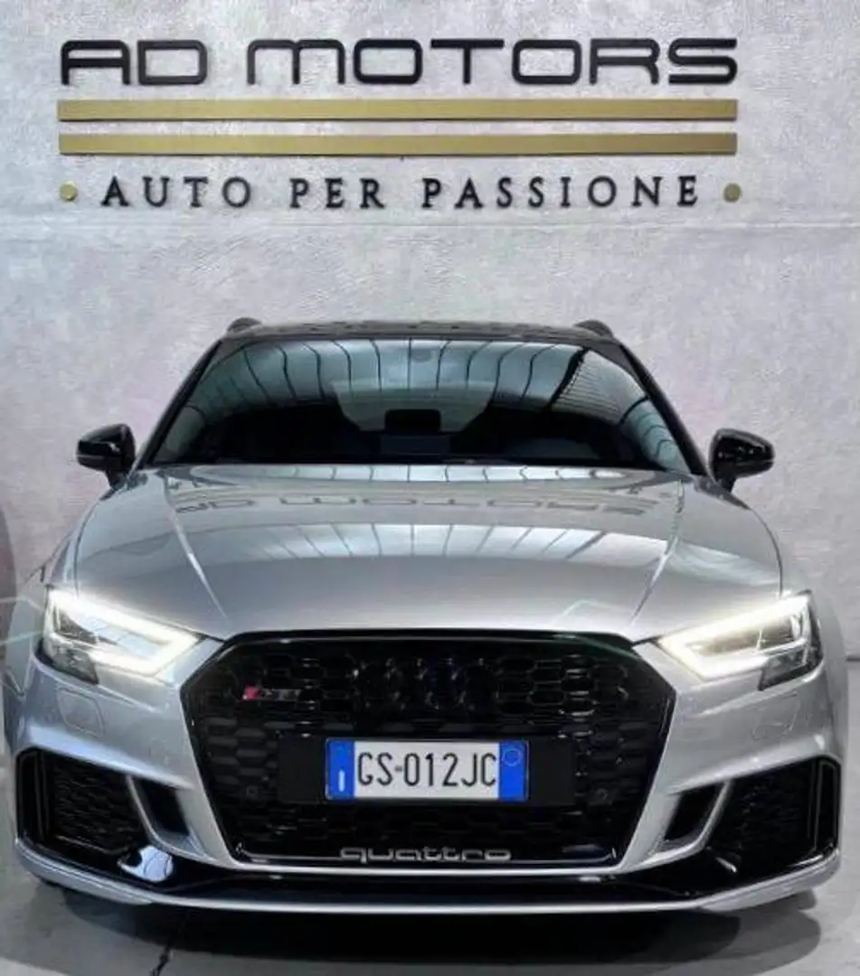 Audi RS3 Sportback 2.5 tfsi quattro s-tronic - foto 2 di 4