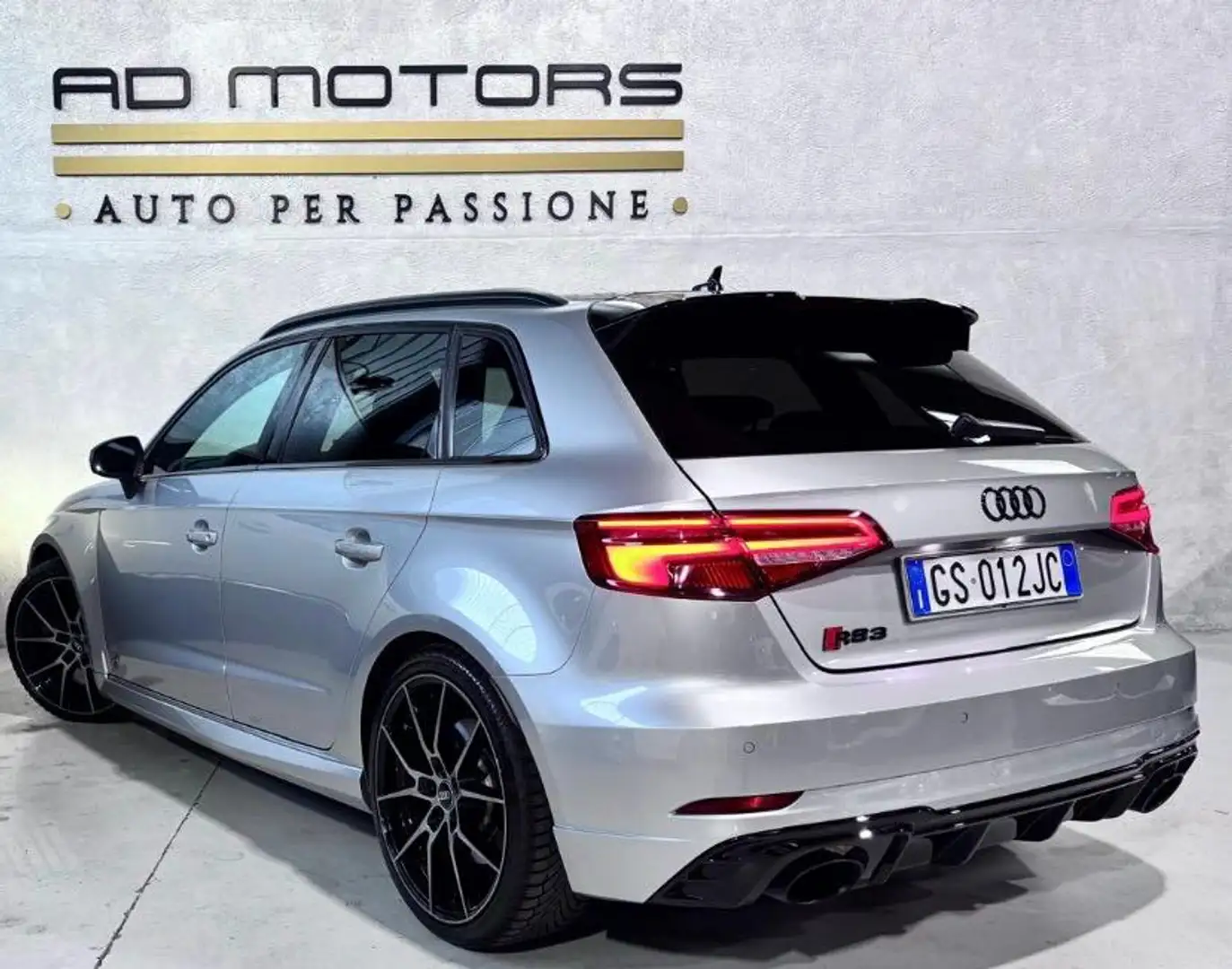 Audi RS3 Sportback 2.5 tfsi quattro s-tronic - foto 4 di 4