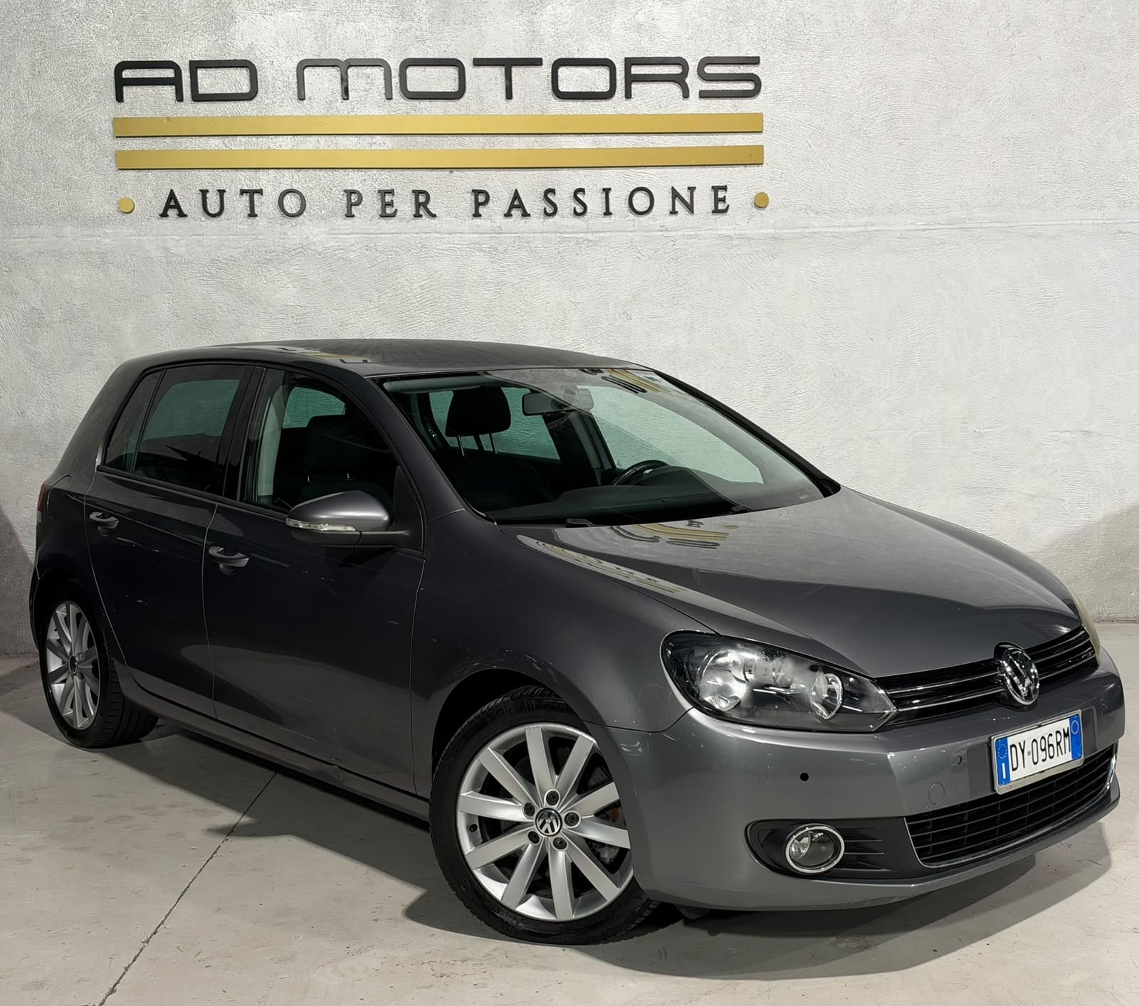 Volkswagen Golf Benzina Highline, del 2009, 160.000 km, in vendita a Bareggio (MI)