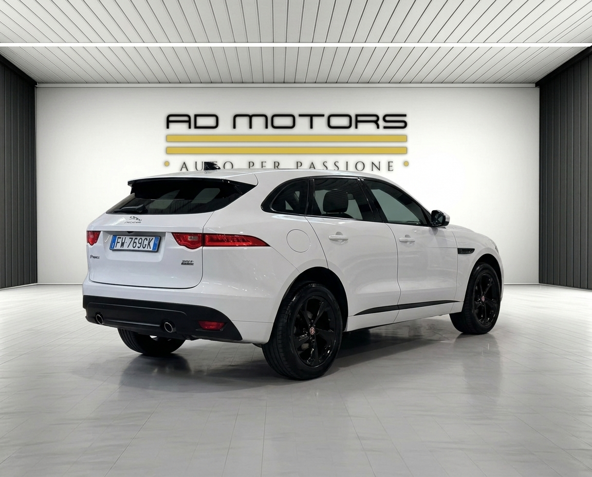 Jaguar F-Pace 2.0 i4 R-Sport awd 250cv auto my20 - foto 4 di 4