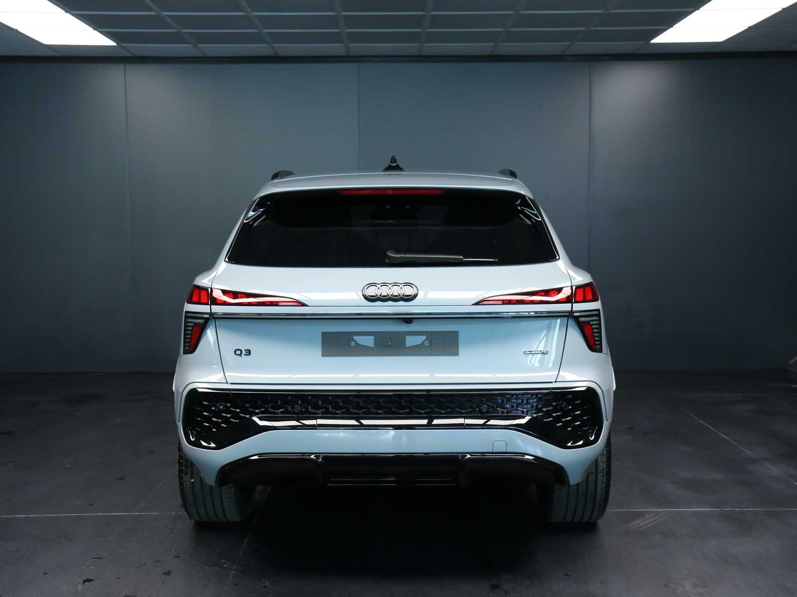 Audi Q3 2.0 tfsi S line edition quattro 265cv s-tronic - foto 4 di 4