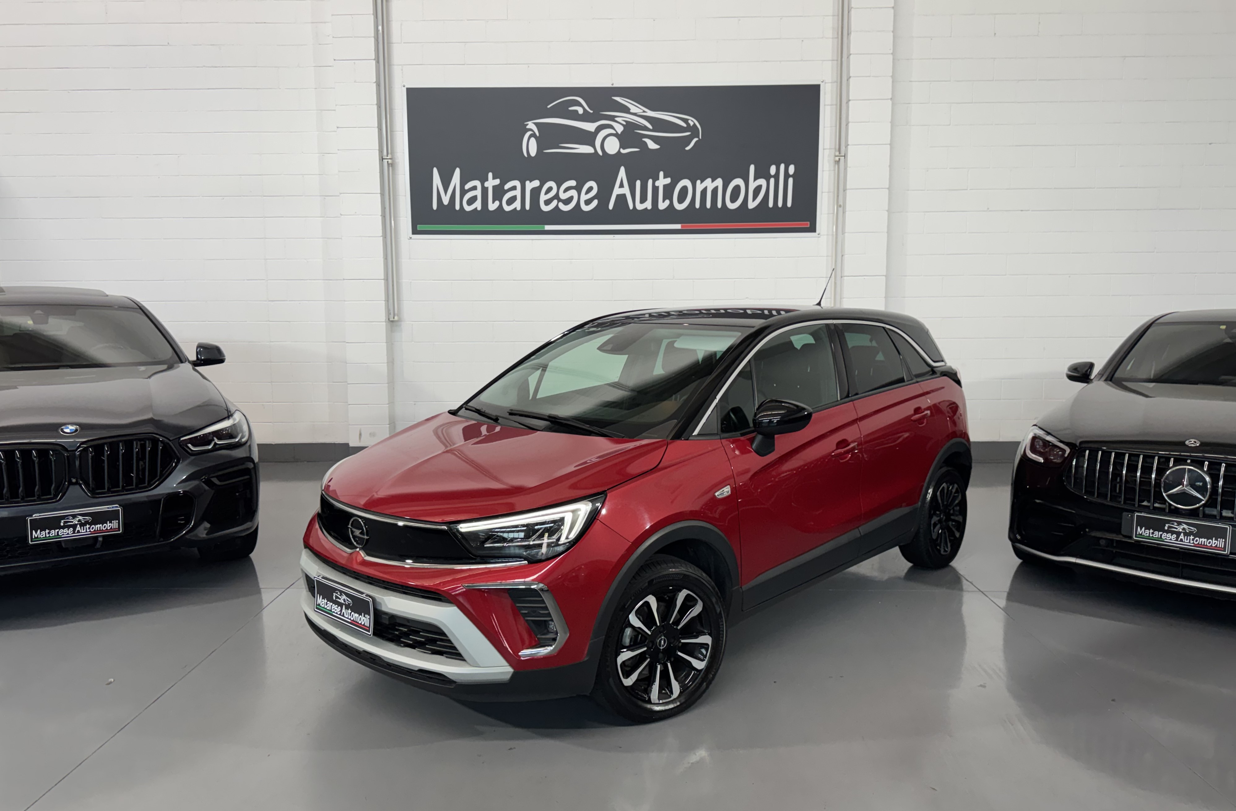 Opel Crossland 1.2cc 110cv Clima+Carplay OK Neopatentati, del 2023, 9.285 km, in vendita a Cusago (MI)