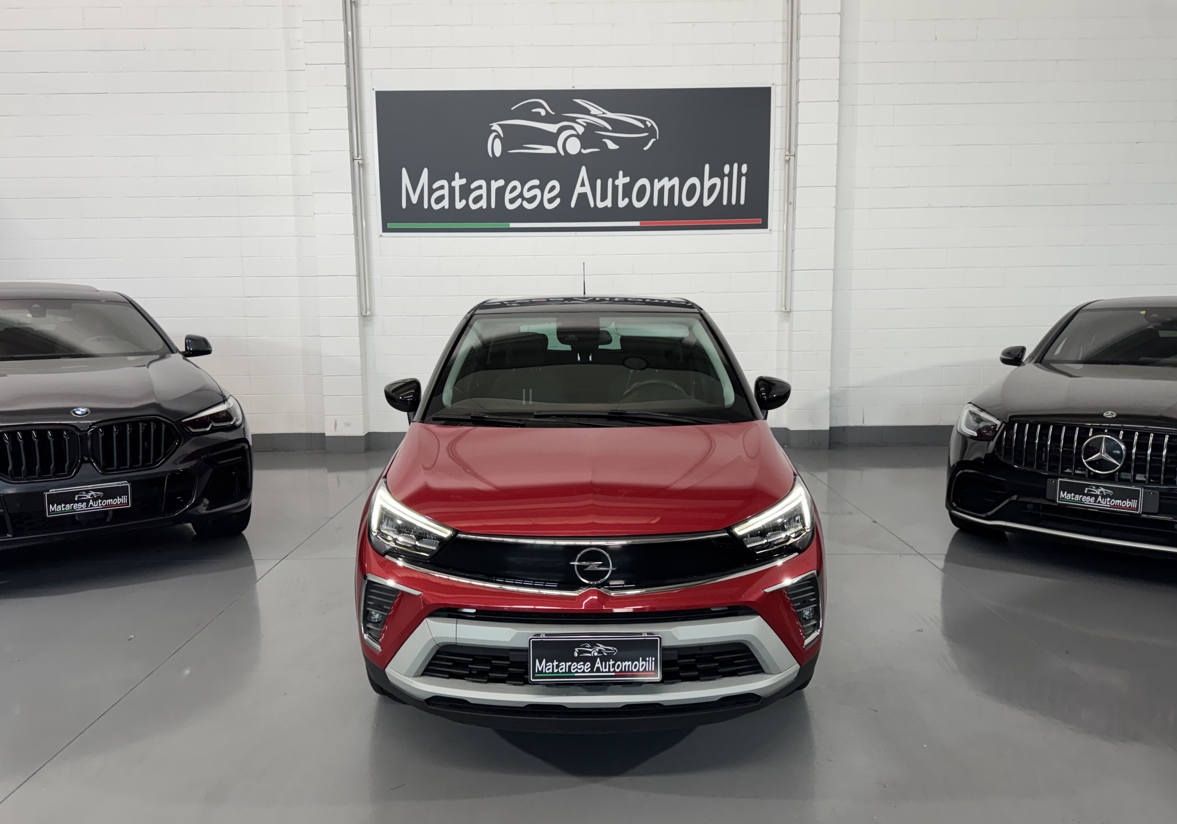 Opel Crossland 1.2cc 110cv Clima+Carplay OK Neopatentati - foto 2 di 4
