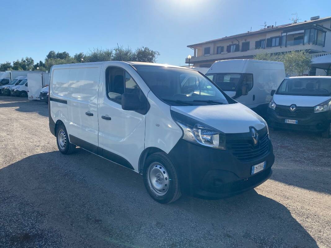 Renault, del 2017, in vendita a Roma (RM)