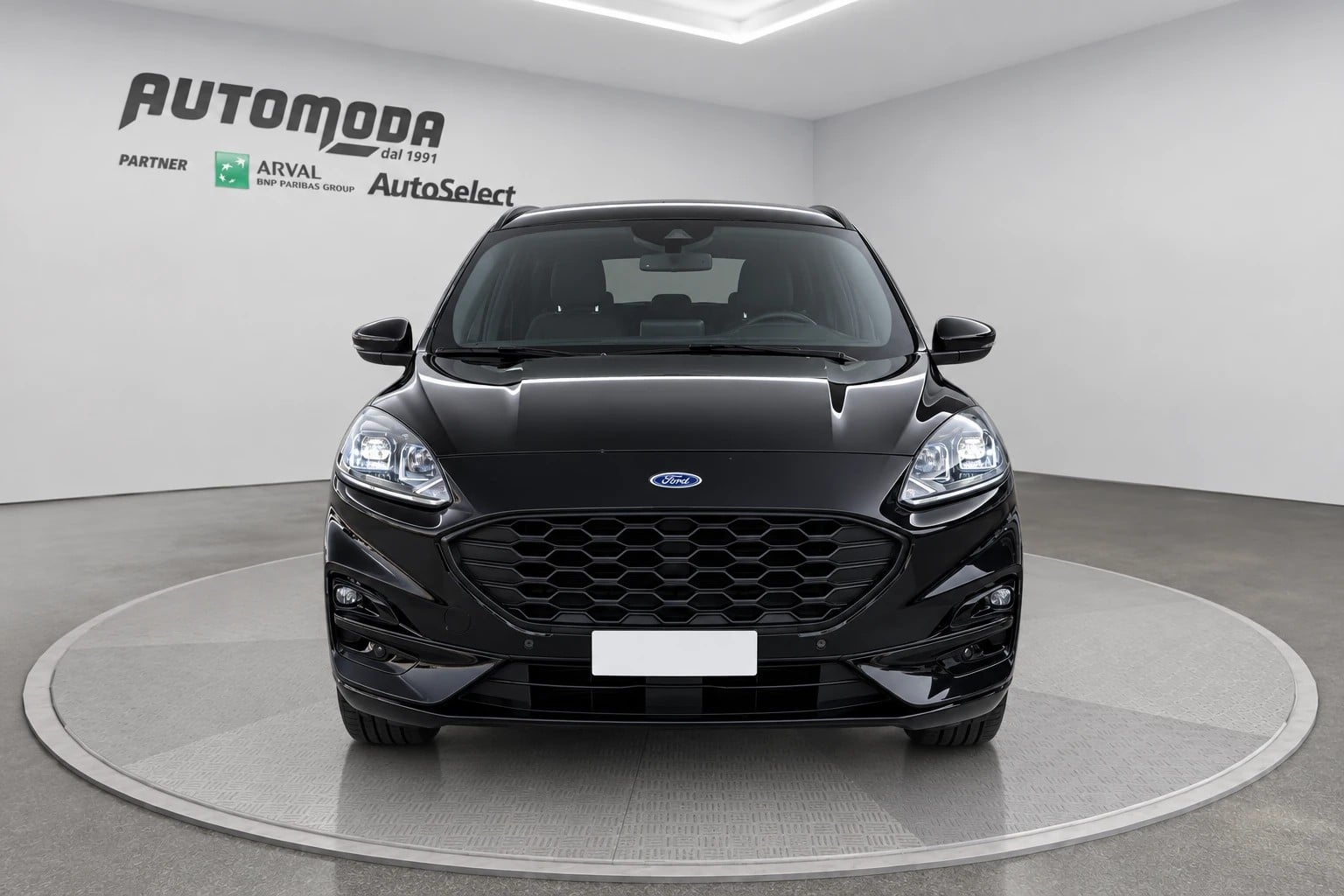 Ford Kuga 2.0 120CV 2WD ST-Line Auto - foto 2 di 4