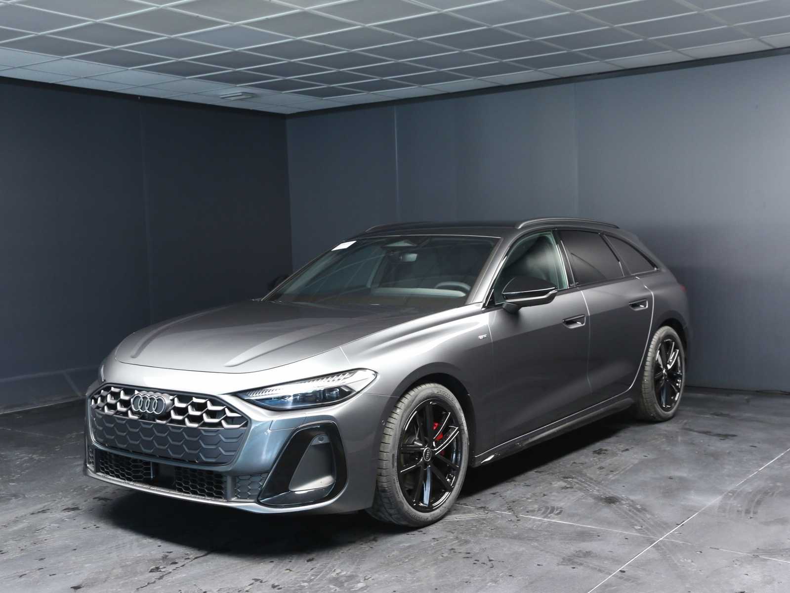Audi A5 Avant 2.0 tdi mhev+ S line edition 204cv s-tronic, del 2025, in vendita a Venaria Reale (TO)