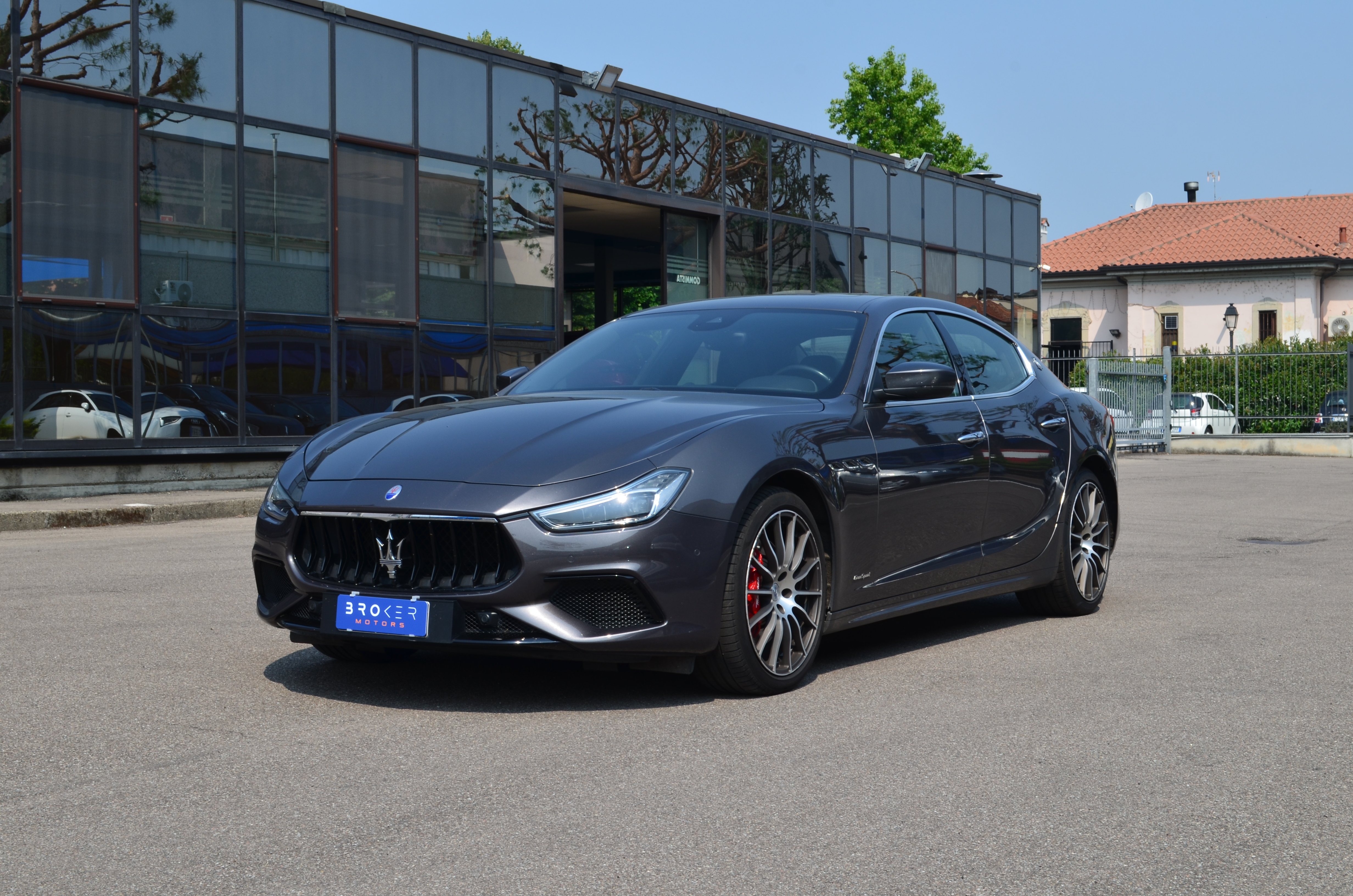 Maserati Ghibli 3.0 V6 bt Gransport 350cv auto my18, del 2018, 199.900 km, in vendita a Marcallo Con Casone (MI)