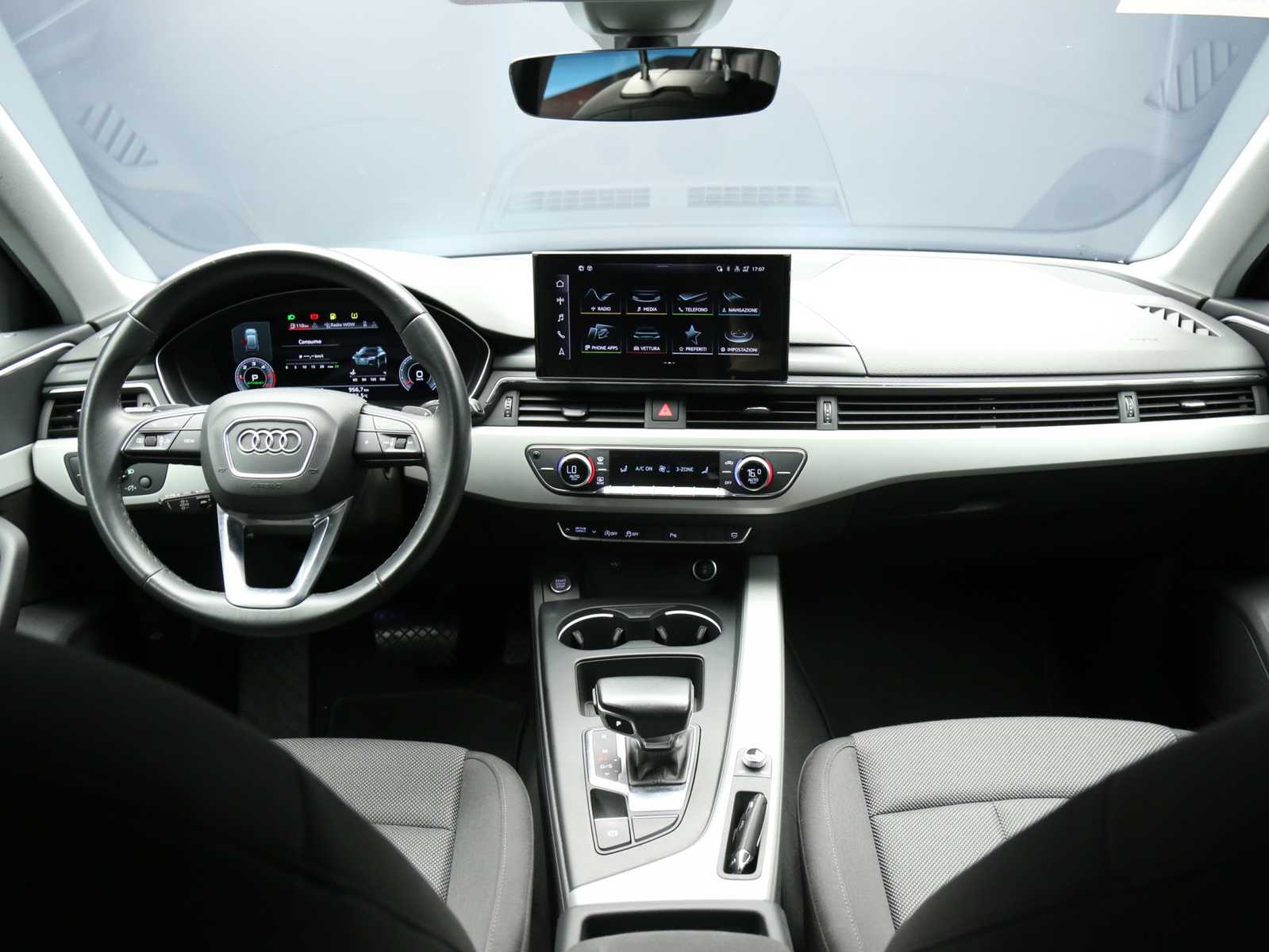 Audi A4 Avant 35 2.0 tdi mhev Business Advanced 163cv s-tronic - foto 3 di 4