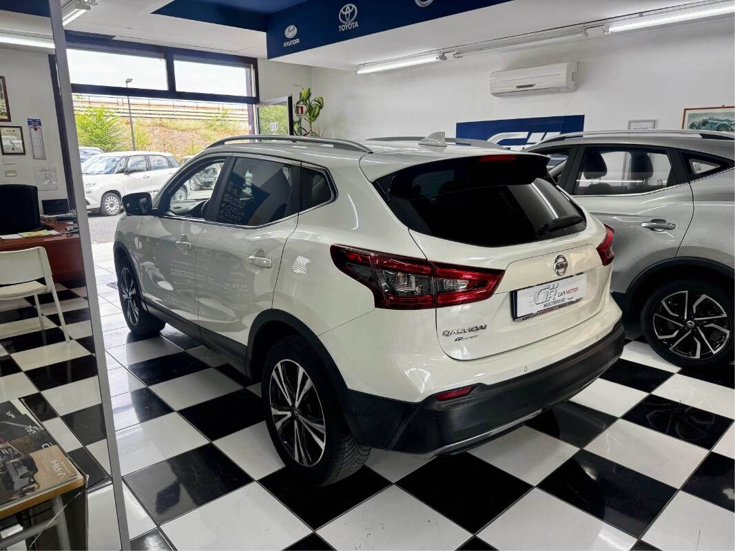 Nissan Qashqai 1.6 dci Tekna 2wd 130cv - foto 4 di 4