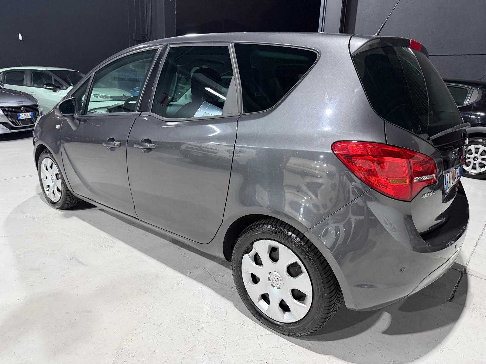 Opel Meriva 1.3 cdti Cosmo Diesel Neopatentati - foto 4 di 4