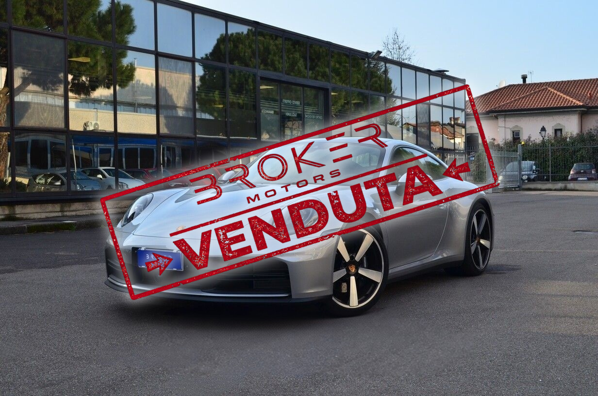 Porsche 911 Coupe 3.0 Carrera T 394cv 2p.ti, del 2024, 1.099 km, in vendita a Marcallo Con Casone (MI)