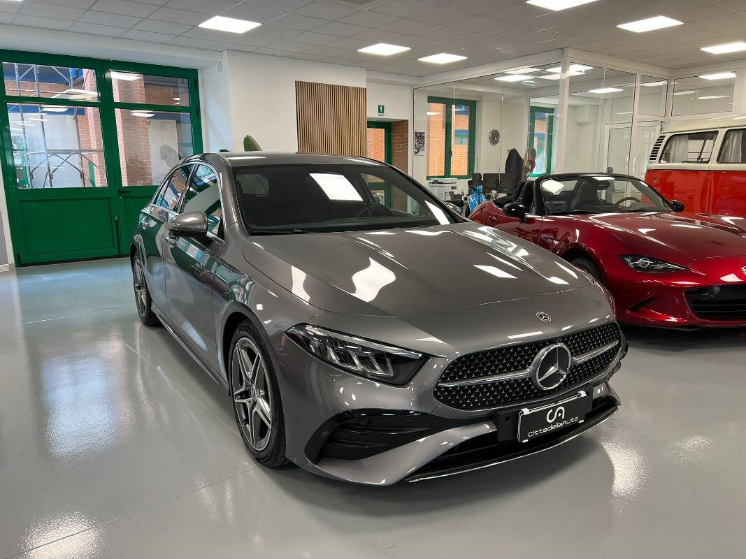 Mercedes-Benz A 180 180 d AMG Line Advanced Plus auto, del 2024, 45.000 km, in vendita a Novara (NO)