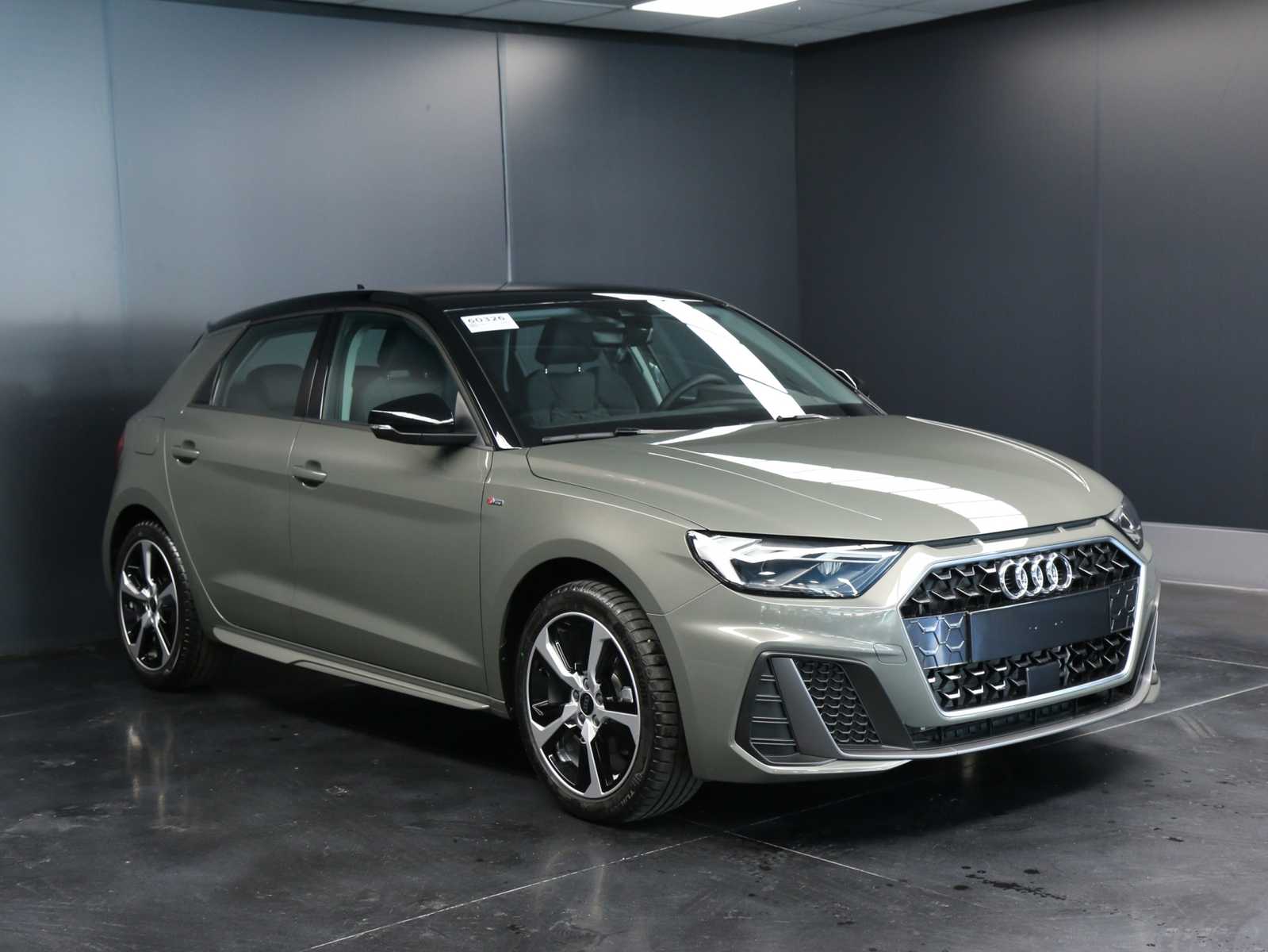 Audi A1 Sportback 30 1.0 tfsi S Line Edition 110cv s-tronic - foto 3 di 4