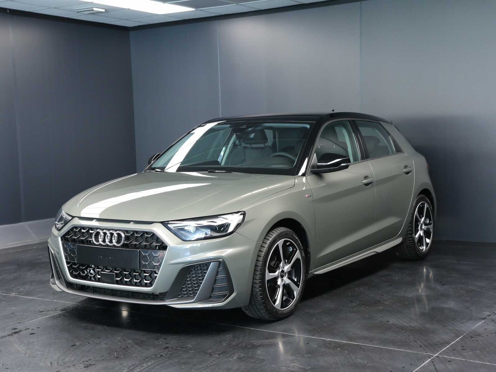 Audi A1 Sportback 30 1.0 tfsi S Line Edition 110cv s-tronic, del 2026, in vendita a Venaria Reale (TO)