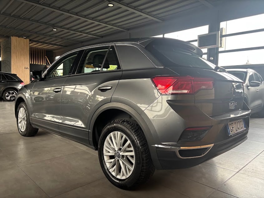 Volkswagen T-Roc 1.5 tsi Business - foto 2 di 4