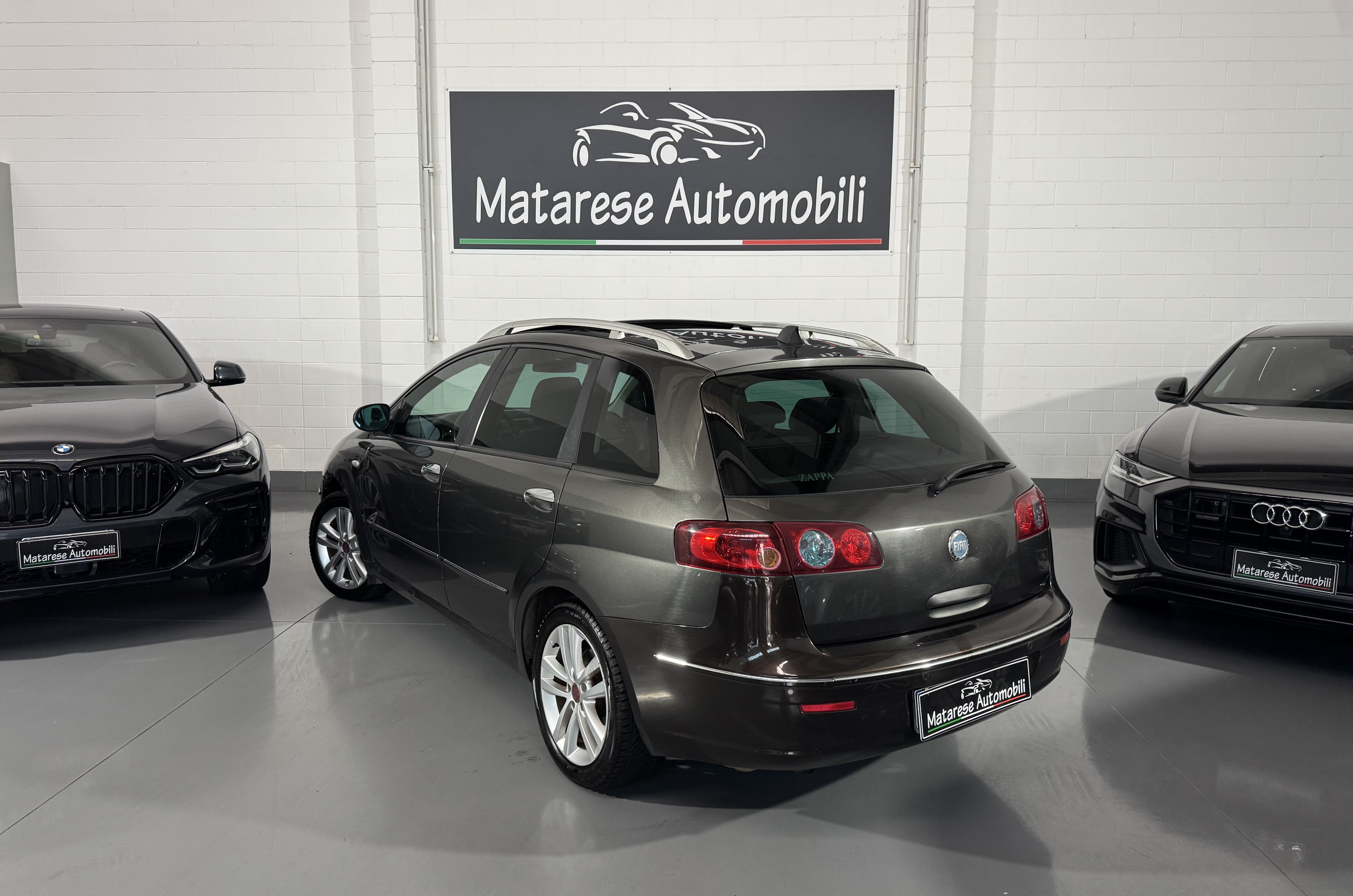 Fiat Croma mjt 16V 1.9cc 150cv Doppio tetto panoramico Finanziabile - foto 3 di 4