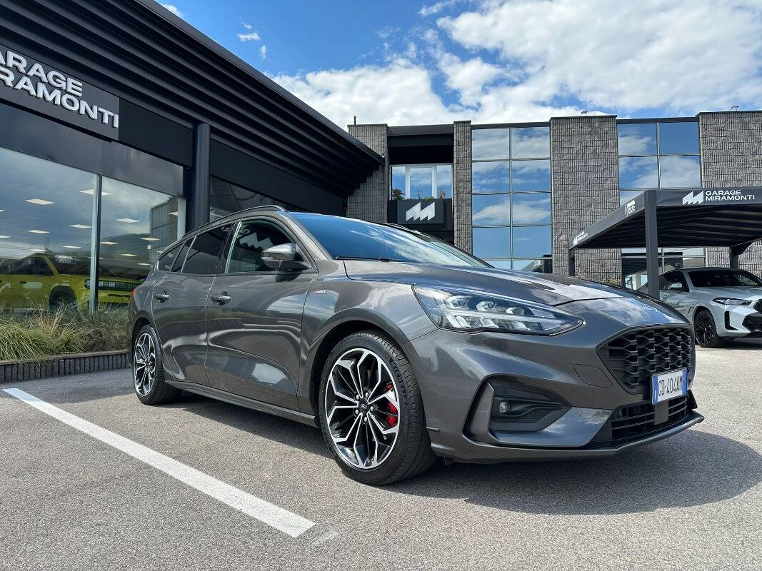 Ford Focus 1.5 ecoblue ST-Line s&s 120cv - foto 2 di 18