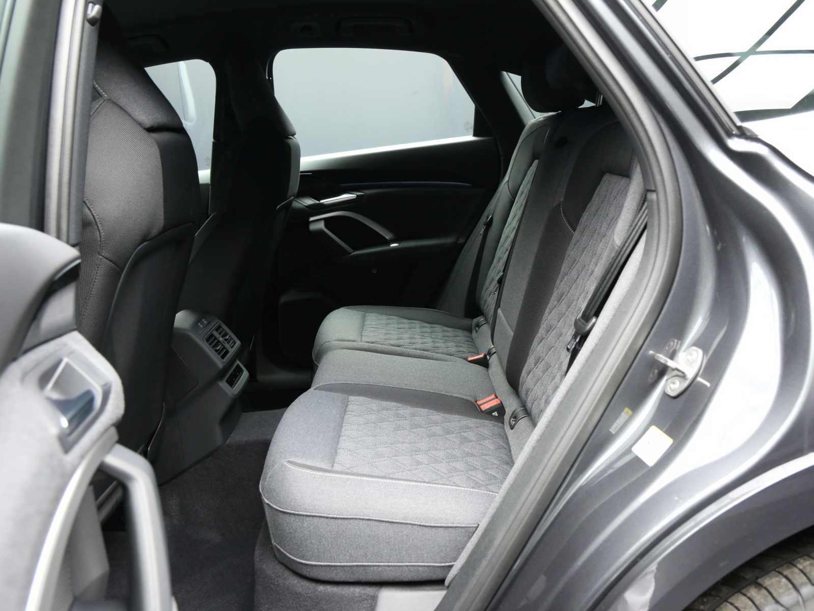 Audi Q5 Sportback 2.0 tdi mhev+ S line edition quattro 204cv s-tronic - foto 4 di 4