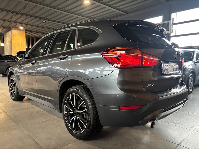 BMW X1 sdrive18i Advantage - foto 2 di 4
