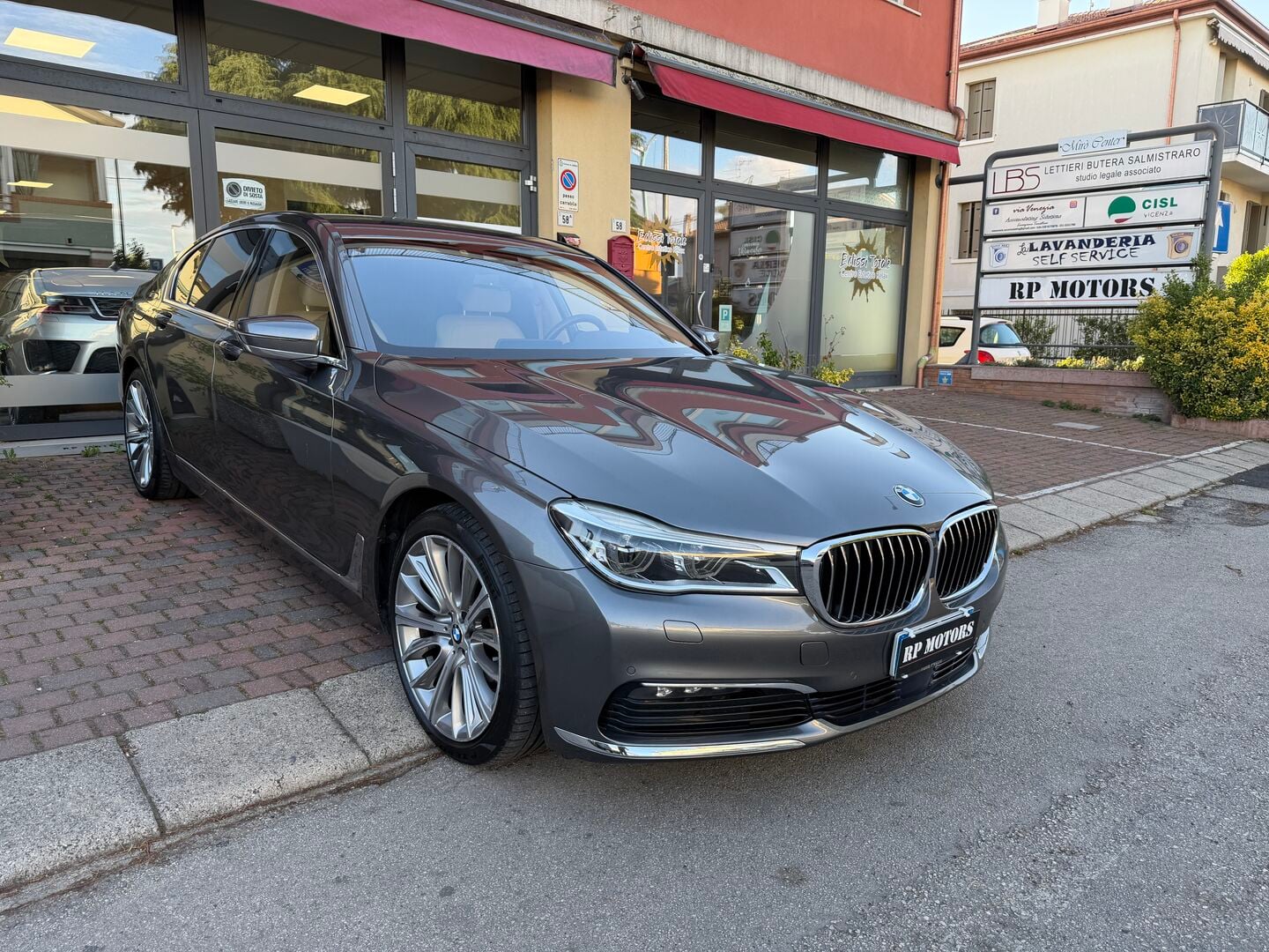 BMW 730 730d xdrive Luxury auto, del 2015, in vendita a Lonigo (VI)