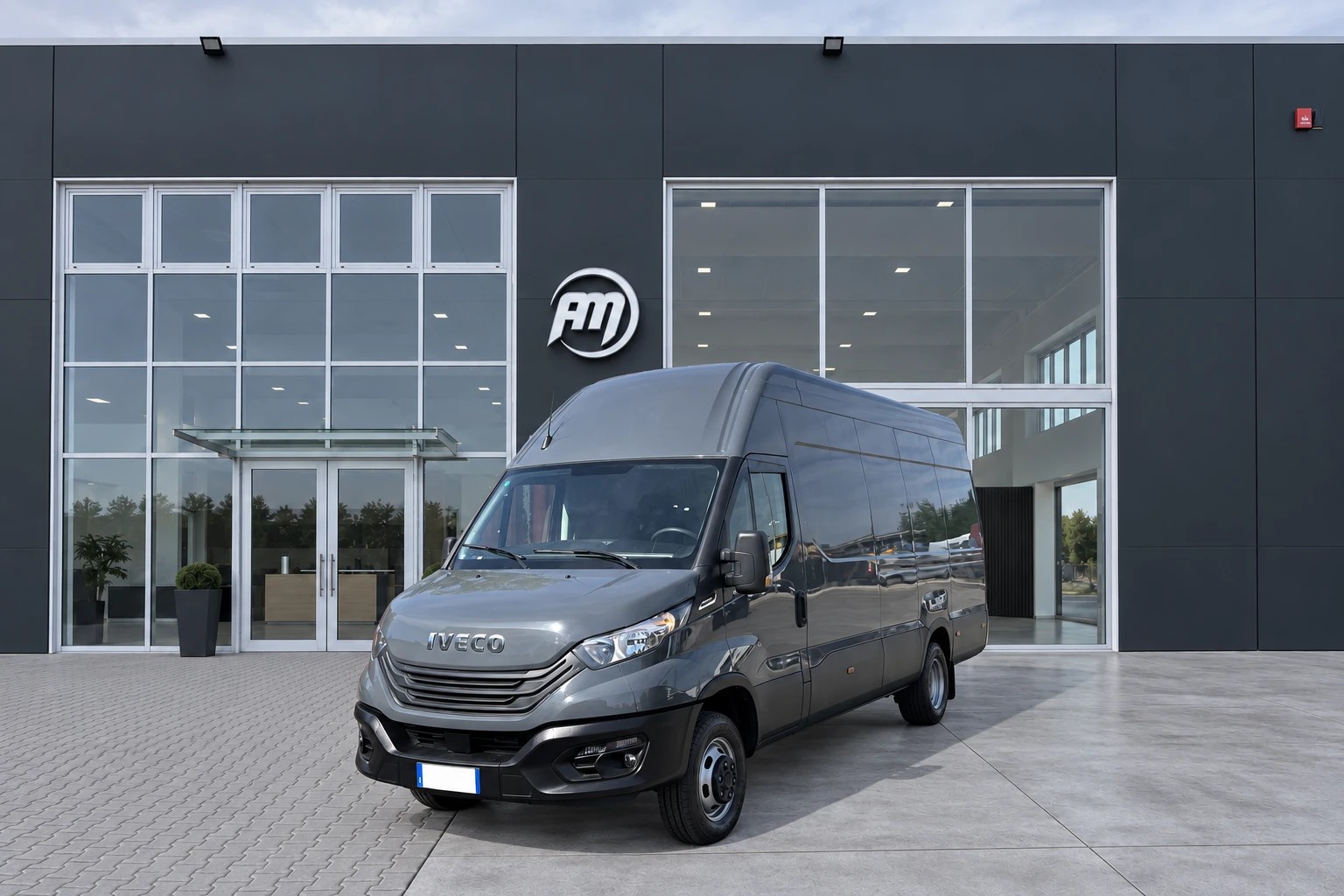 Iveco Daily V 35.18 HI-MATIC 2022 Daily 35C18H 4100 L4H3 ALLESTITO KM0, del 2026, 20 km, in vendita a San Miniato (PI)