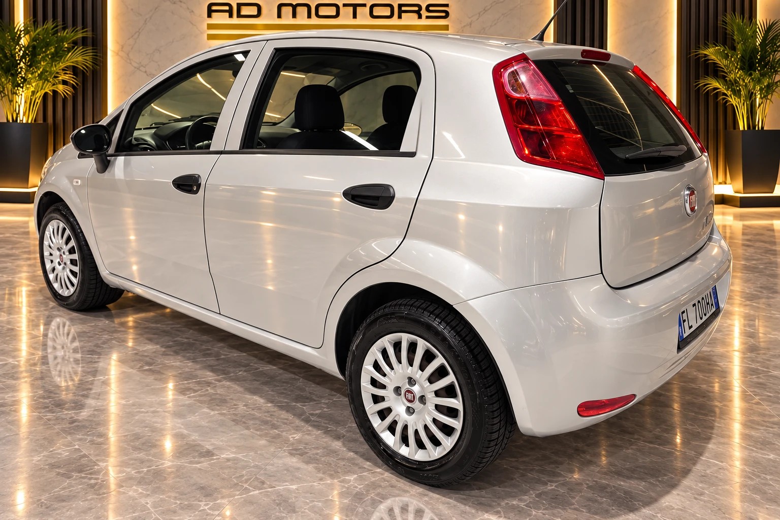 Fiat Punto 5p 1.4 easypower Lounge Gpl E6 Benzina+GPL Euro 6 - foto 4 di 4