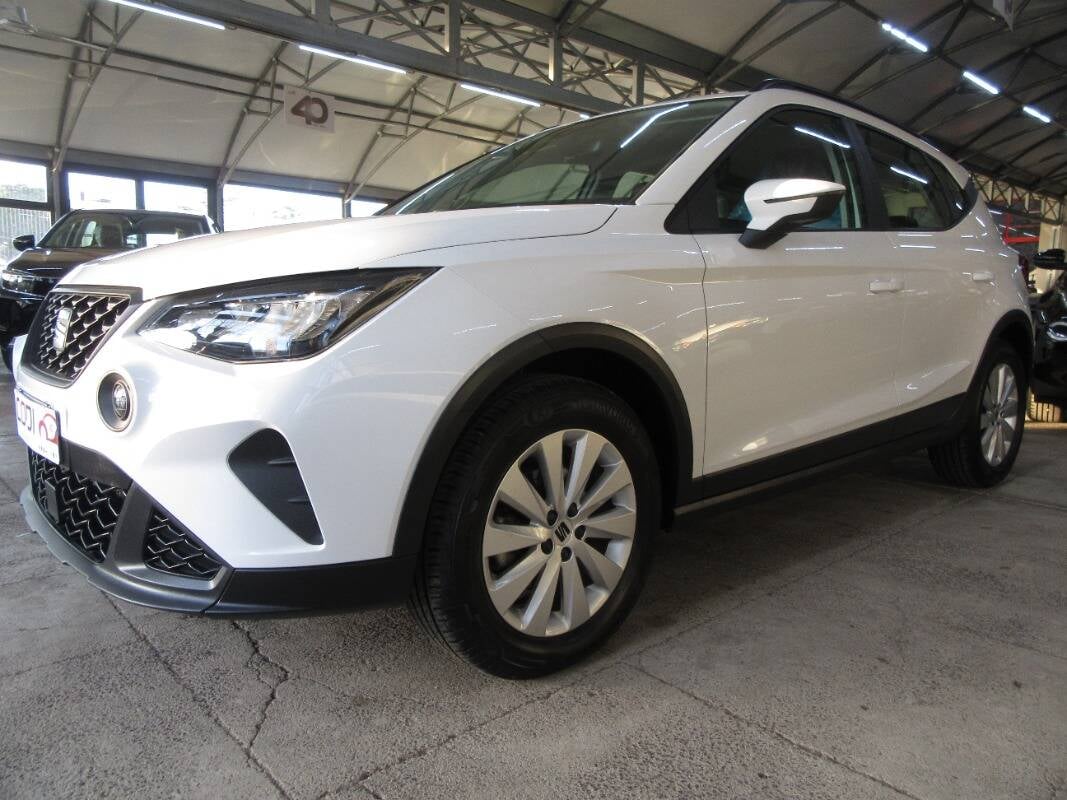 SEAT Arona 1.0 ecotsi Style 110cv dsg - foto 3 di 4