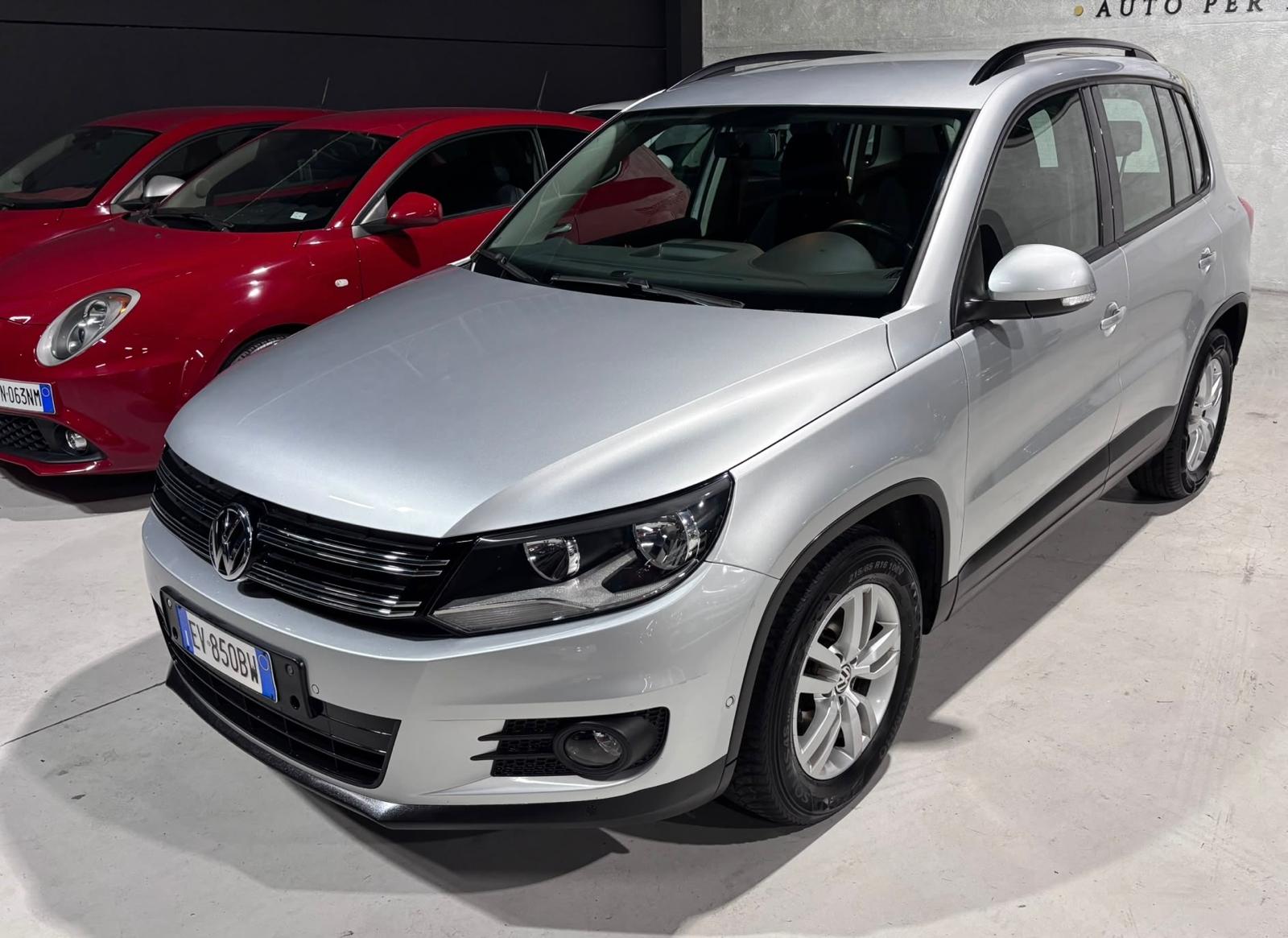 Volkswagen Tiguan Benzina Parcheggio Automatico - foto 3 di 4