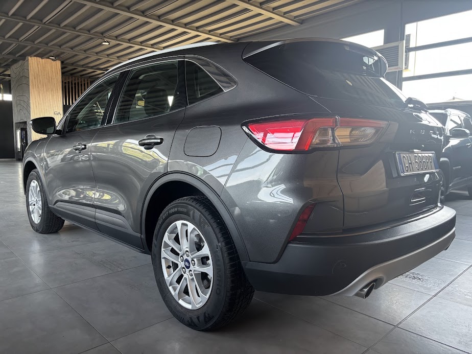 Ford Kuga 2.5 phev Titanium 2wd 225cv AUT. CON IVA ESPOSTA - foto 2 di 4