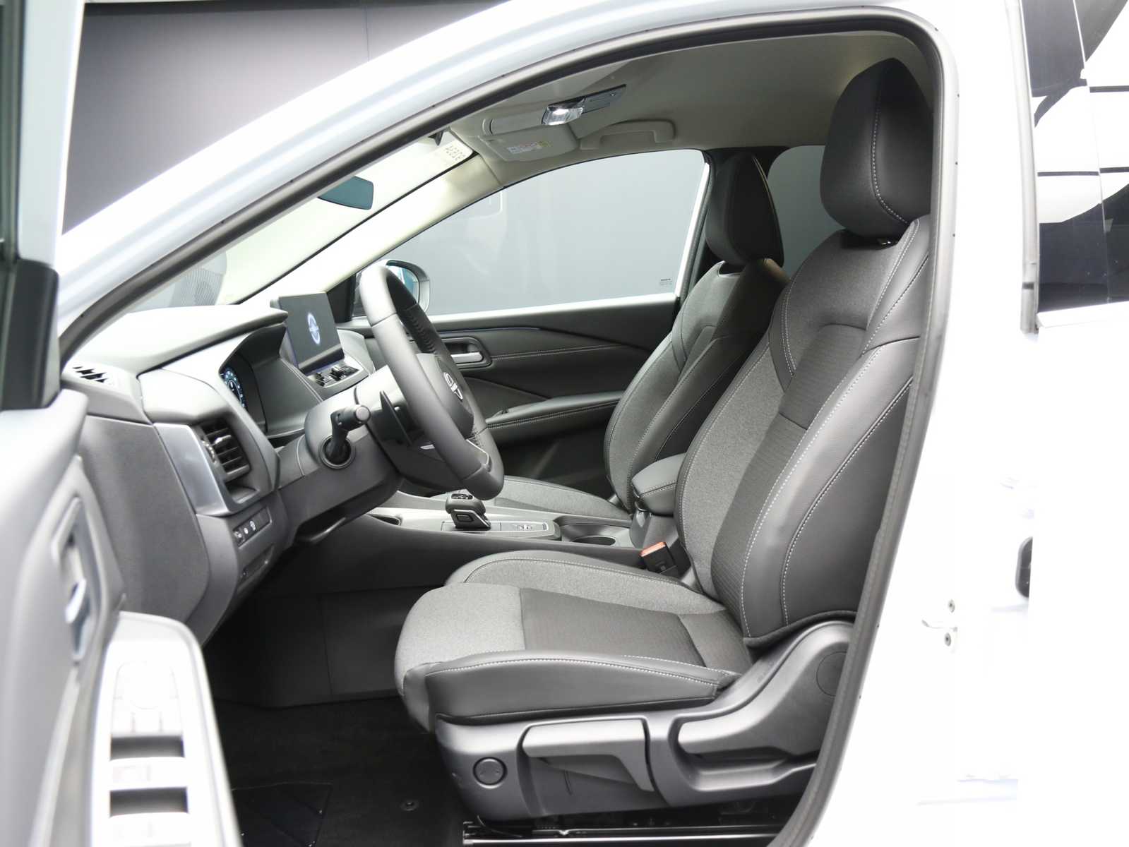 Nissan Qashqai 1.3 mhev N-Connecta 2wd 158cv xtronic - foto 3 di 4
