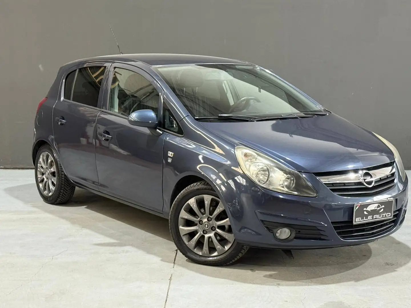 Opel Corsa 3p 1.2 Enjoy c/radio - foto 3 di 4