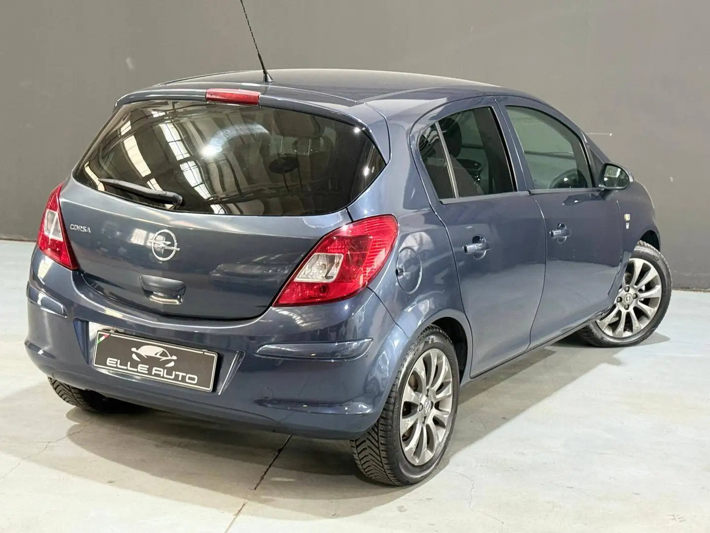 Opel Corsa 3p 1.2 Enjoy c/radio - foto 4 di 4