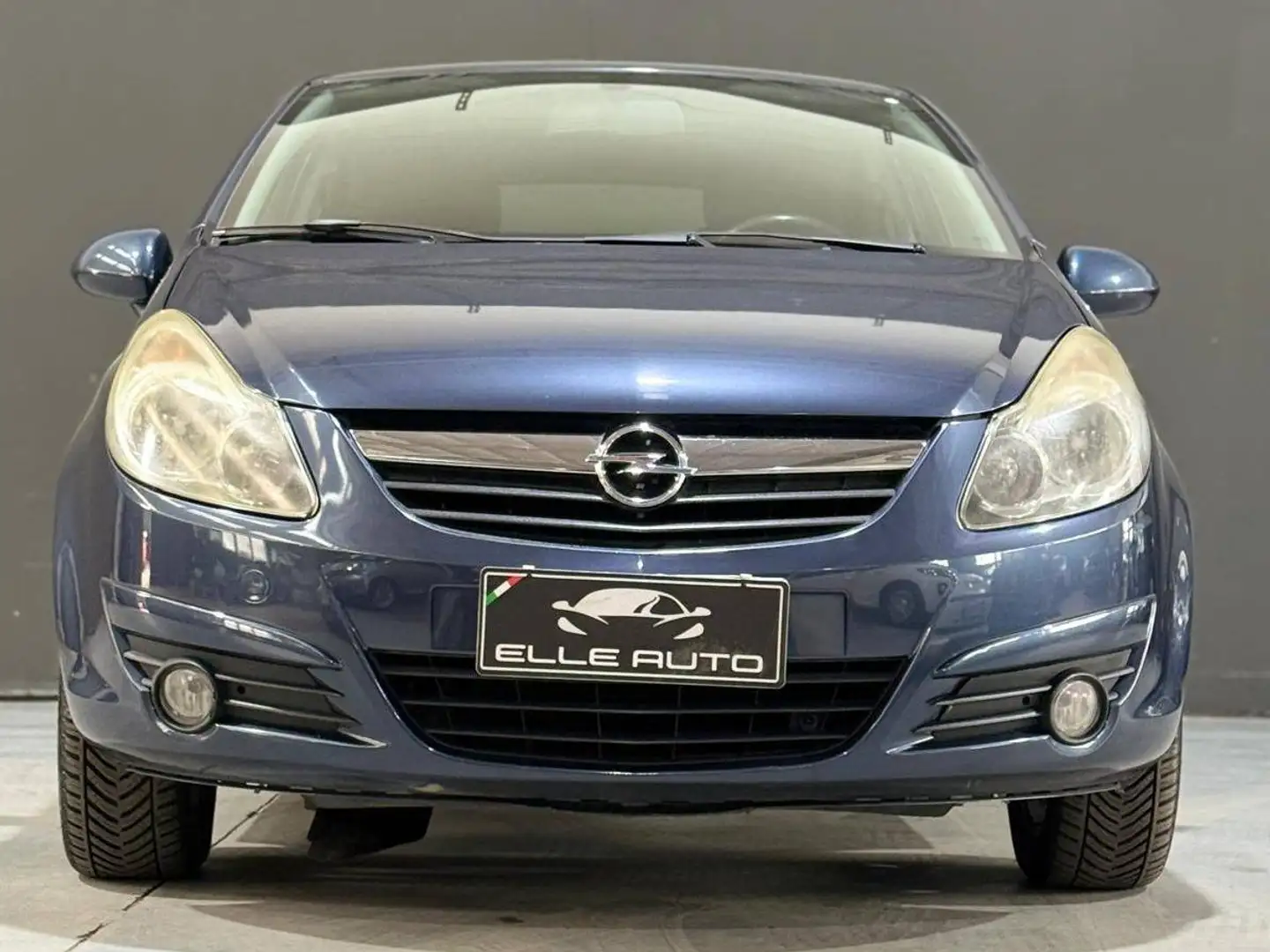 Opel Corsa 3p 1.2 Enjoy c/radio - foto 2 di 4
