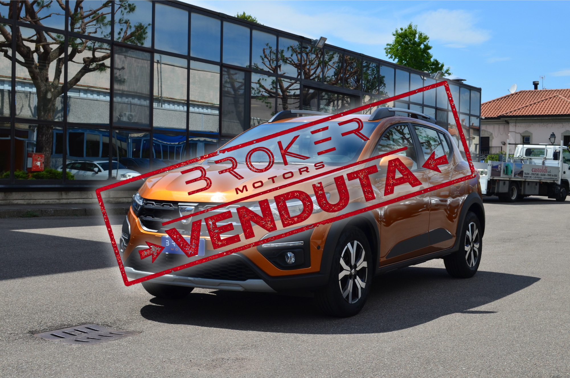 Dacia Sandero Stepway 1.0 tce Comfort SL DaciaPlus Eco-g 100cv, del 2023, 39.990 km, in vendita a Marcallo Con Casone (MI)