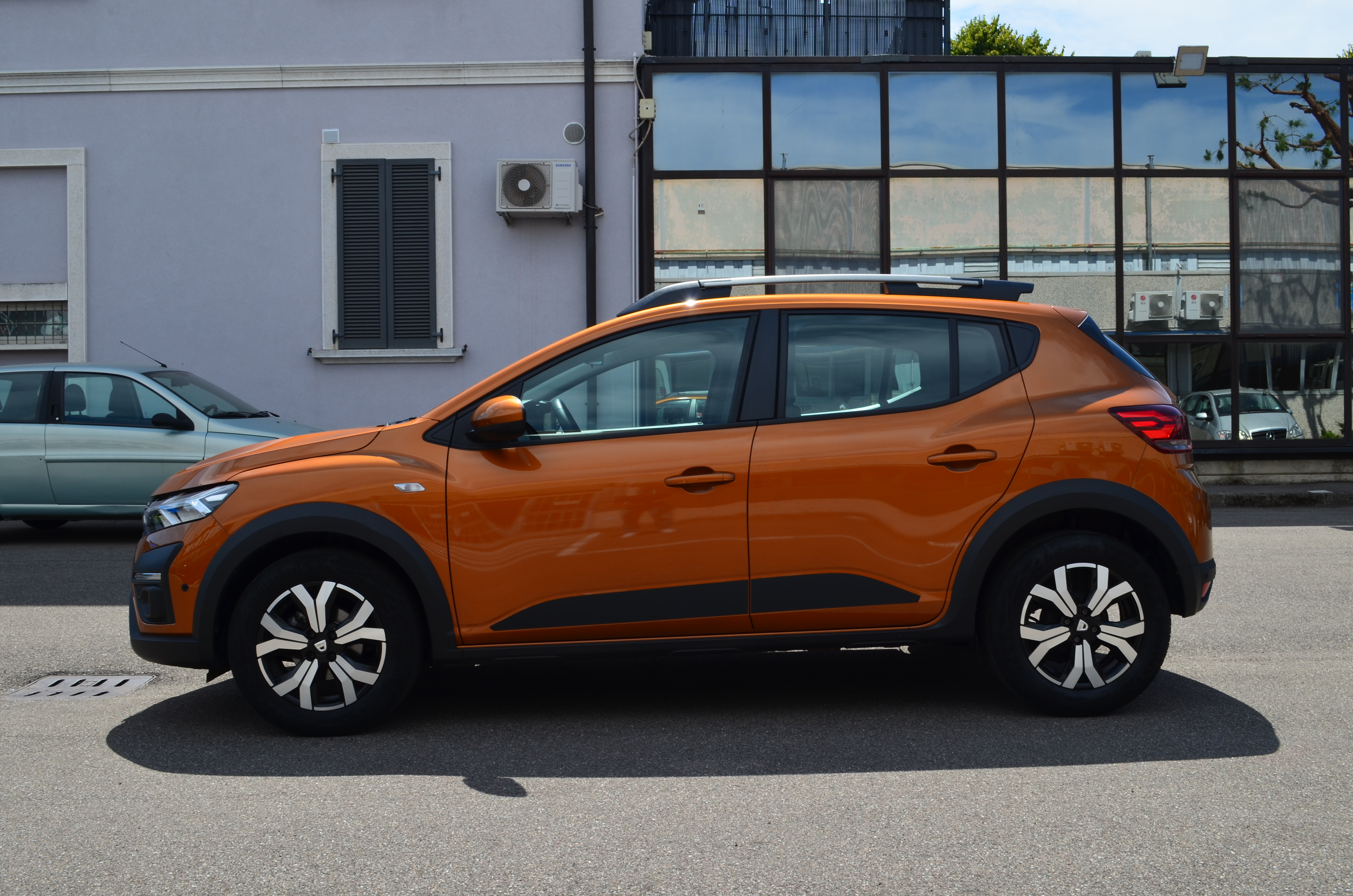 Dacia Sandero Stepway 1.0 tce Comfort SL DaciaPlus Eco-g 100cv - foto 4 di 4