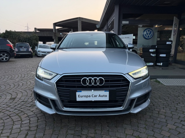 Audi A3 Sportback 35 2.0 tdi Admired 150cv s-tronic - foto 3 di 4