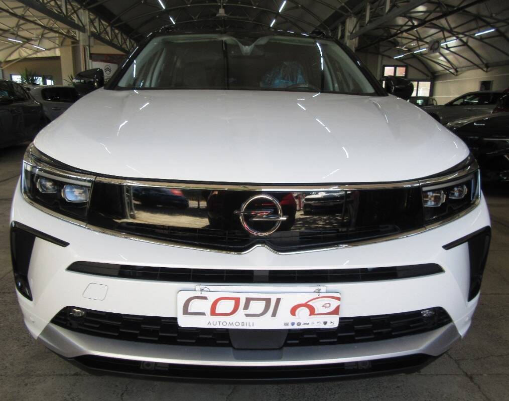 Opel Grandland 1.5 ecotec Ultimate s&s 130cv at8 - foto 2 di 4