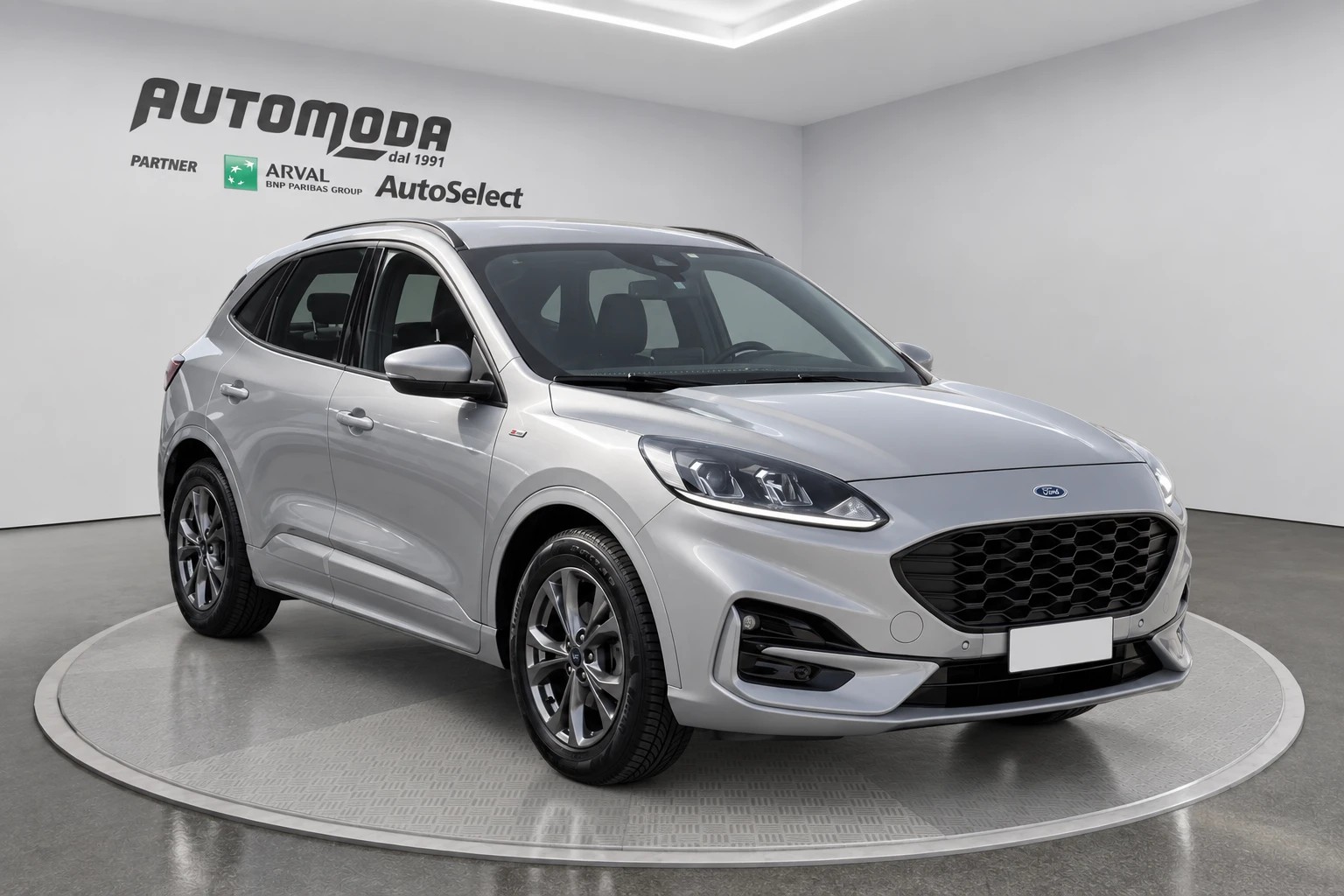 Ford Kuga 1.5 120CV ST-Line Automatico - foto 3 di 4